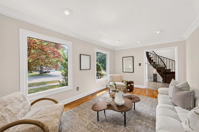 19 Tomlinson Circle, Markham