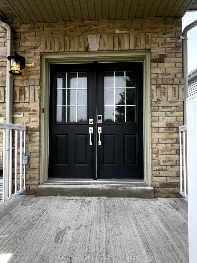 116 Maplewood Drive Unit 1, Essa