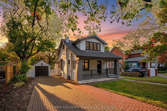 20 Elizabeth Street S, Richmond Hill