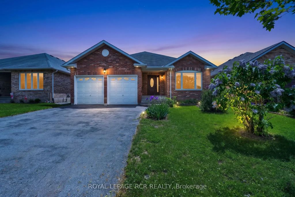 71 Elmwood Avenue, Brock