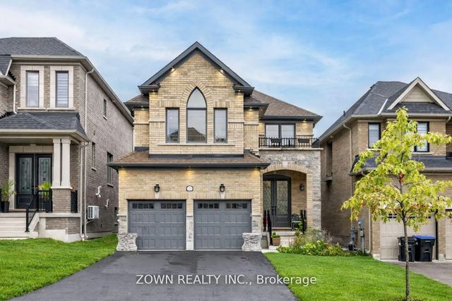 1352 Blackmore Street, Innisfil