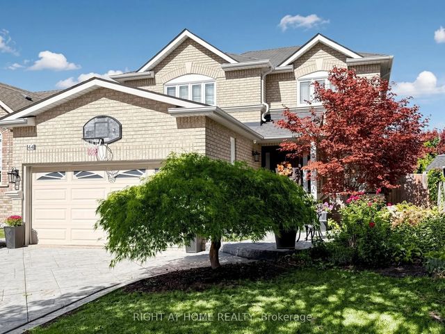 44 Robertson Close, Vaughan