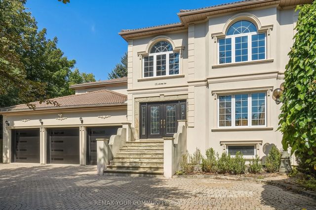 176 Old Surrey Lane, Richmond Hill