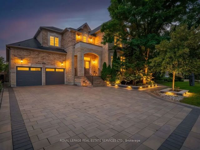 11 Beauvista Court, Vaughan