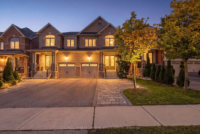 705 Yarfield Crescent, Newmarket
