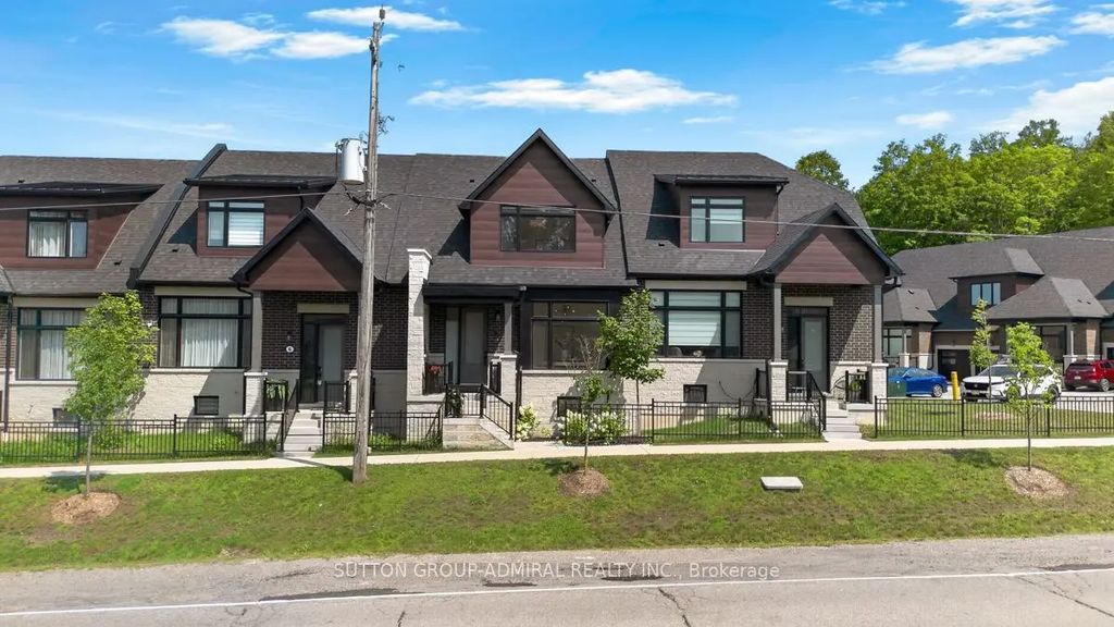 4 Vern Robertson Gate, Uxbridge