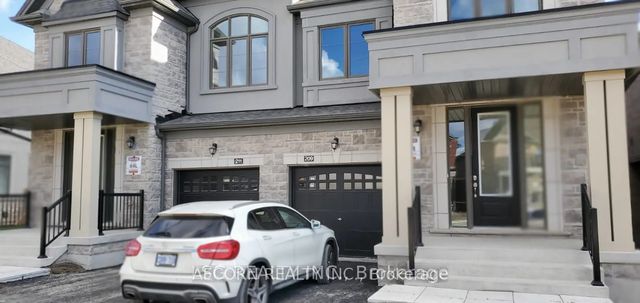 209 Thompson Drive, East Gwillimbury