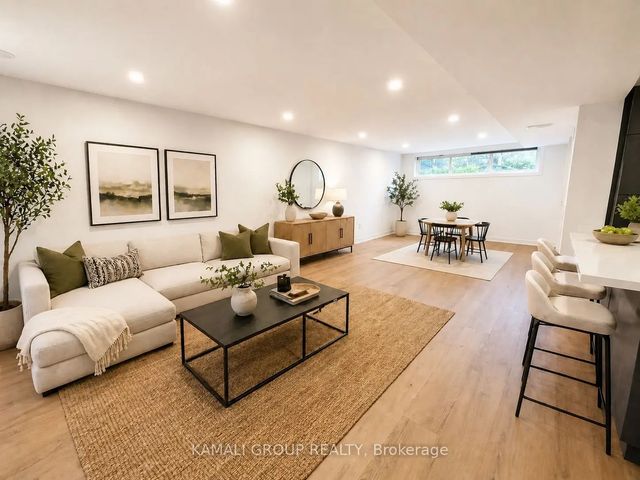 75 Newbury Drive Bsmt, Newmarket
