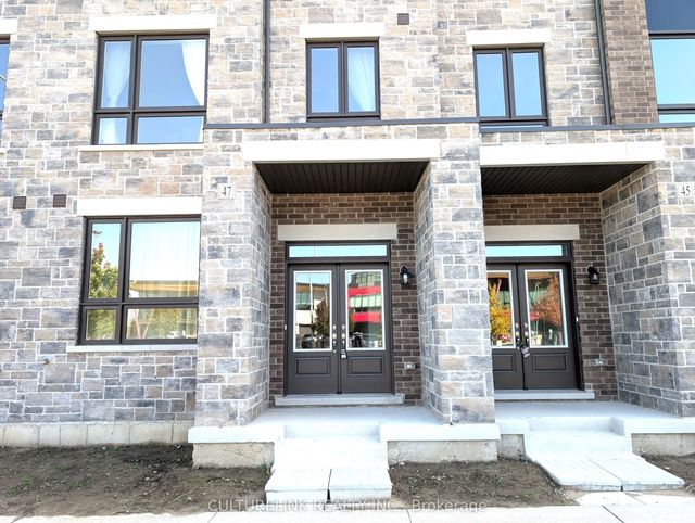 47 Mumbai Drive, Markham