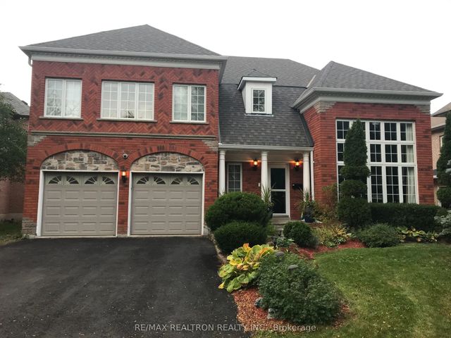 979 Creebridge Crescent, Newmarket