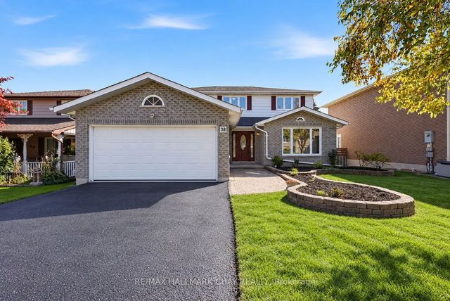38 Imperial Crescent, Bradford West Gwillimbury