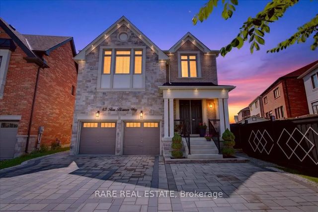 43 Pear Blossom Way, East Gwillimbury