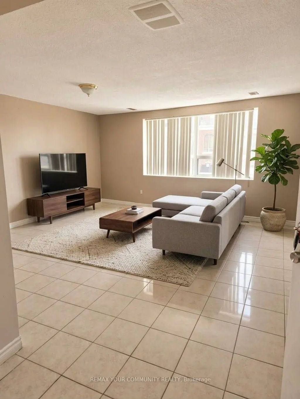 10088 Yonge Street 2, Richmond Hill