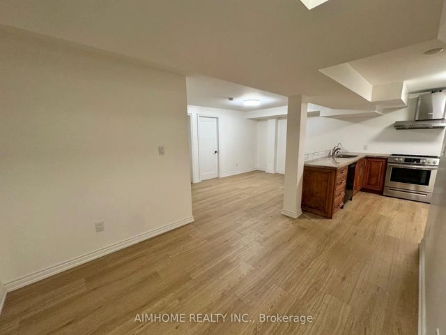 Bsmt 56 Crystal Drive, Richmond Hill
