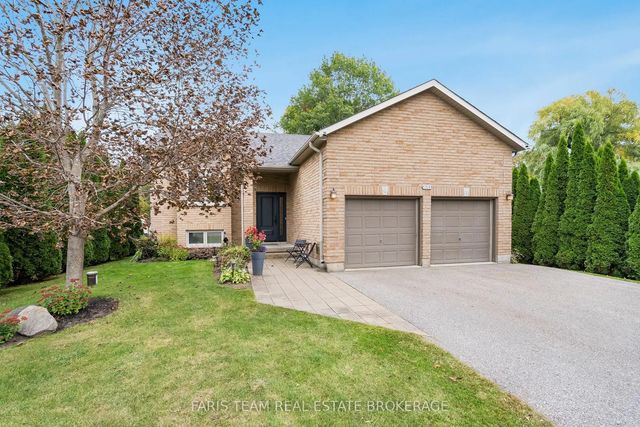 1011 Ferrier Avenue, Innisfil