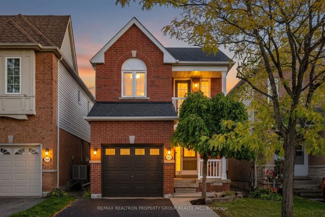 562 Pelletier Court, Newmarket