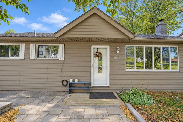 1006 Elgin Street Basement, Newmarket