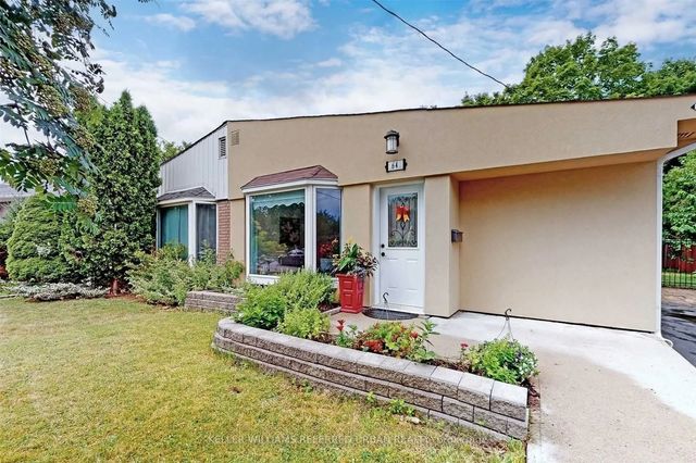 64 Lindsay Avenue, Newmarket
