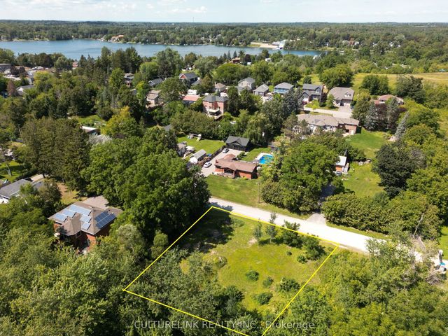 11 Victor Road, Whitchurch-Stouffville