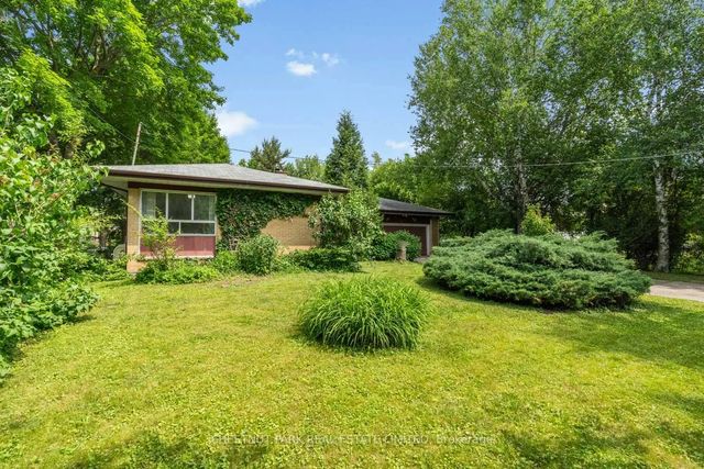 2 Gallacher Avenue, Richmond Hill