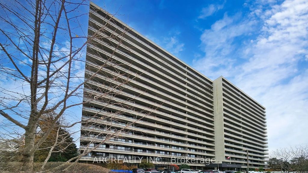 8111 Yonge Street 1403, Markham