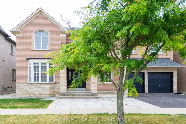 11 Alpaca Drive, Richmond Hill