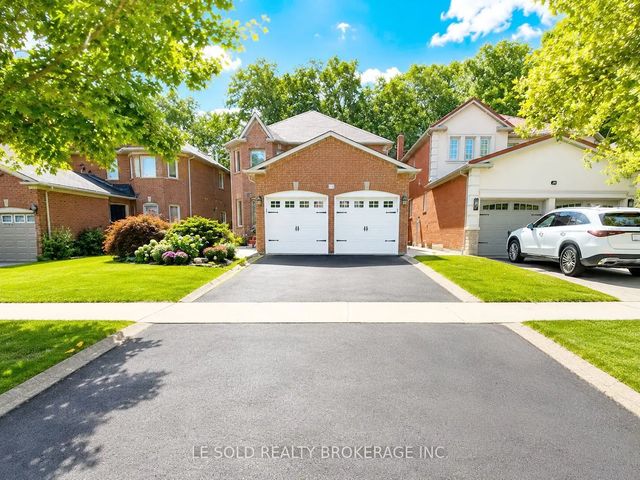 76 Larratt Lane, Richmond Hill