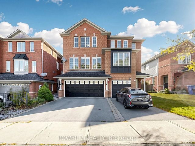 61 Millcliff Circle, Aurora
