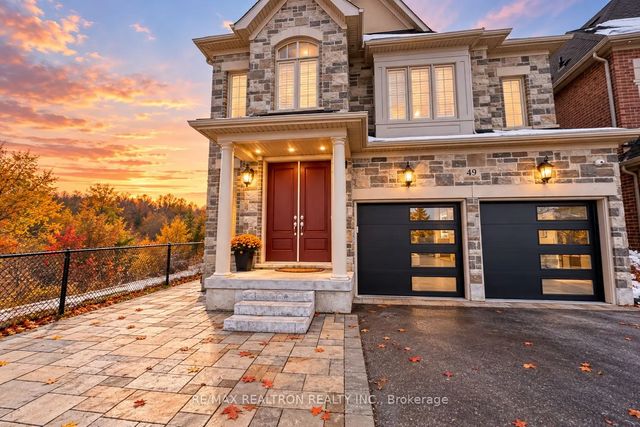 49 Roy Harper Avenue Lower, Aurora