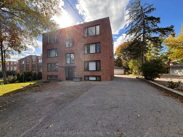 134 Lucas Street 2, Richmond Hill