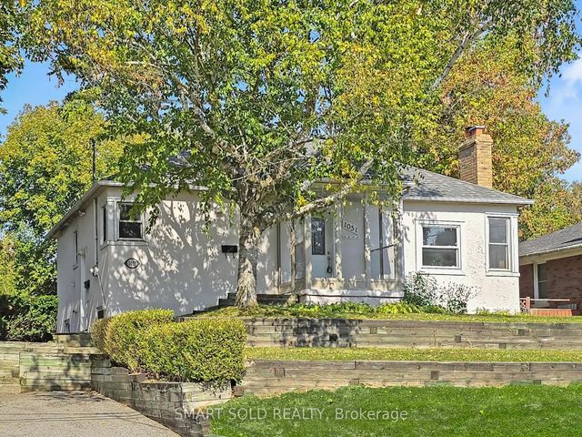 1051 Janette Street, Newmarket