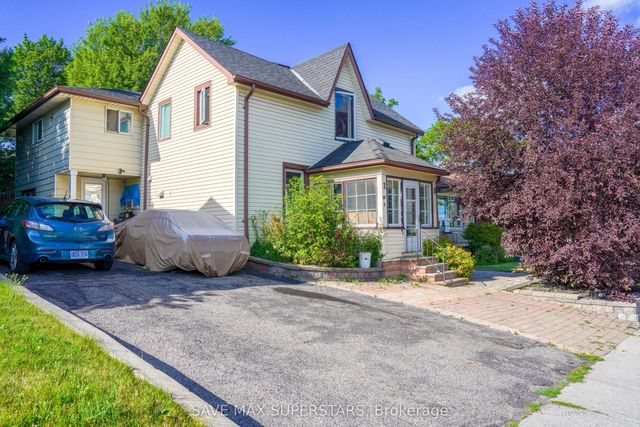 93 John Street E, Bradford West Gwillimbury