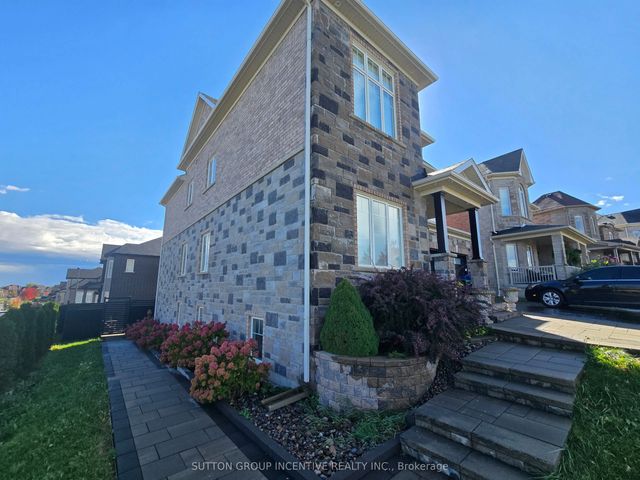 1415 Lormel Gate Avenue, Innisfil