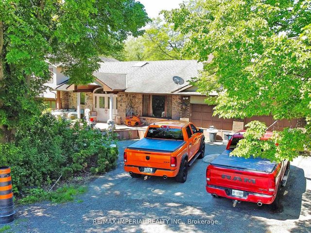 22 Ratcliff Road, Whitchurch-Stouffville