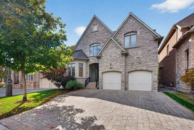39 Royal West Road, Markham