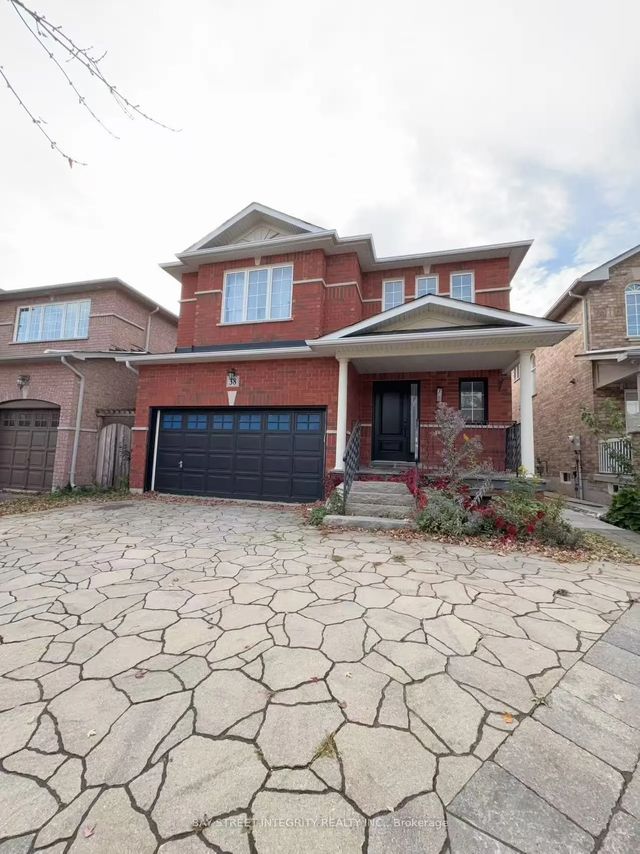 38 Delattaye Avenue, Aurora