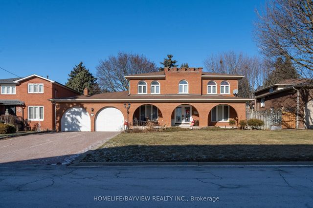 16 Roosevelt Drive, Richmond Hill