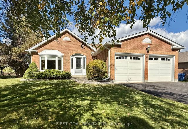 223 Crossland Gate, Newmarket