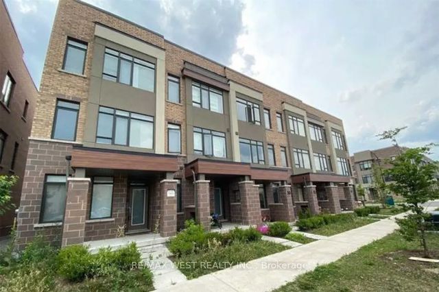 149 Salterton Circle, Vaughan