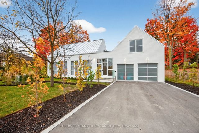 9 Gray Avenue, New Tecumseth