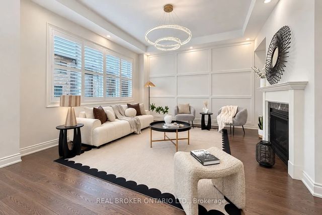 153 Prairie Rose Drive, Richmond Hill