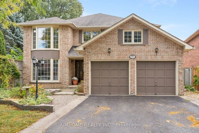11 Carpenter Court, Markham