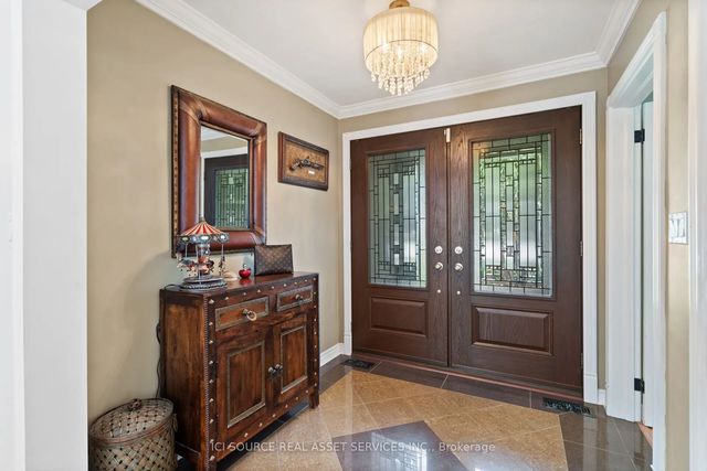 109 Highland Lane, Richmond Hill
