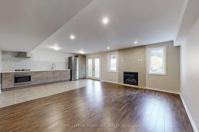35 Grange Drive Lower, Richmond Hill