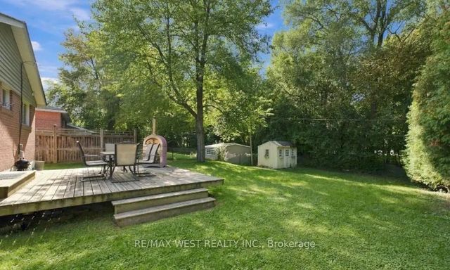 56 Seaton Drive, Aurora
