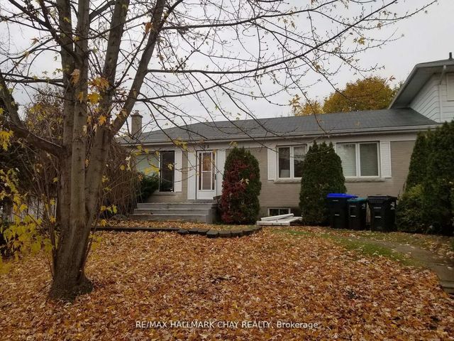 18 Elm Street A, New Tecumseth