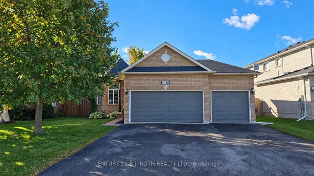1930 Webster Boulevard, Innisfil
