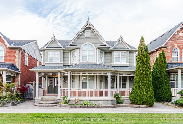 5 Chippenham Lane, Markham