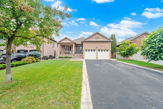 8 Piper Court, Vaughan
