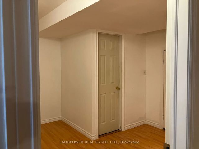 29 Sandy Point Drive S Bsmt A, Richmond Hill
